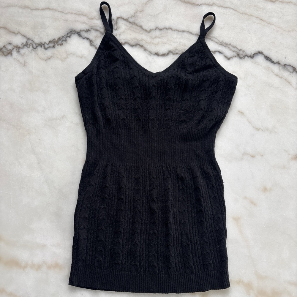 Vintage Y2K BCBGMAXAZRIA Black Cable Knit Sweater Tank Top Cami Size Medium